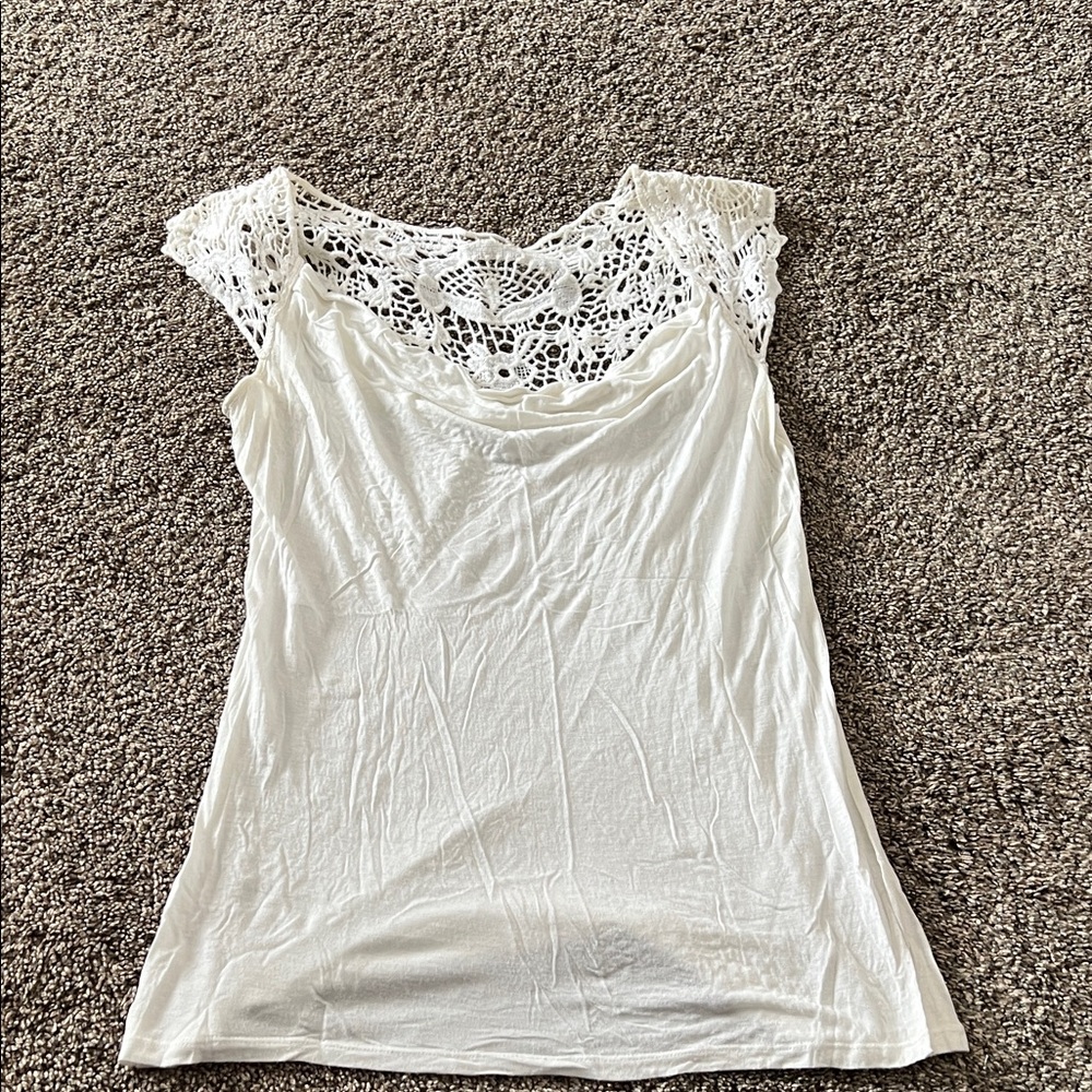 Elegant White Lace Women's Top